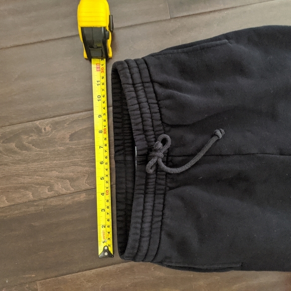 Cozy AF TNA black sweatpants - Picture 8 of 9